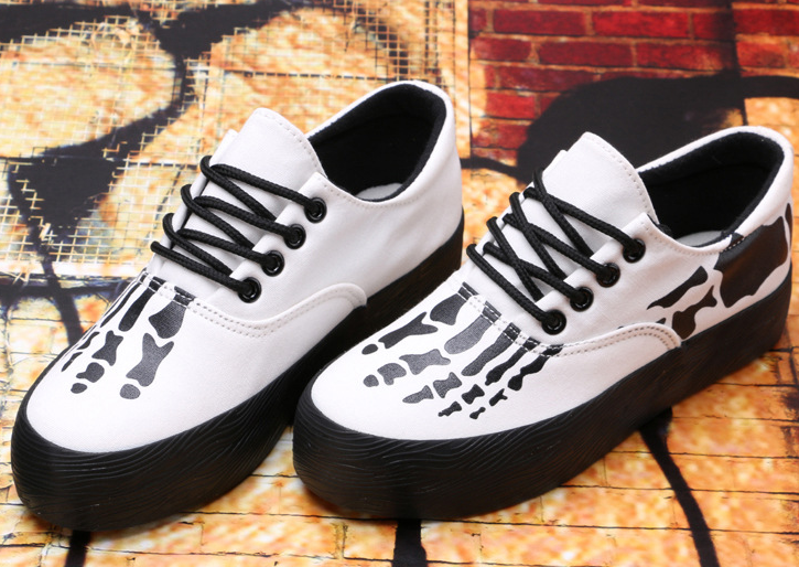 graffiti custom shoes