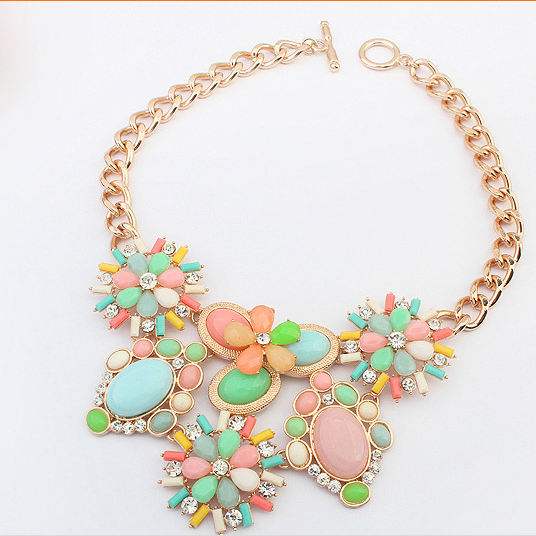 Fresh Sweet Candy Colored Flower Necklace on Luulla